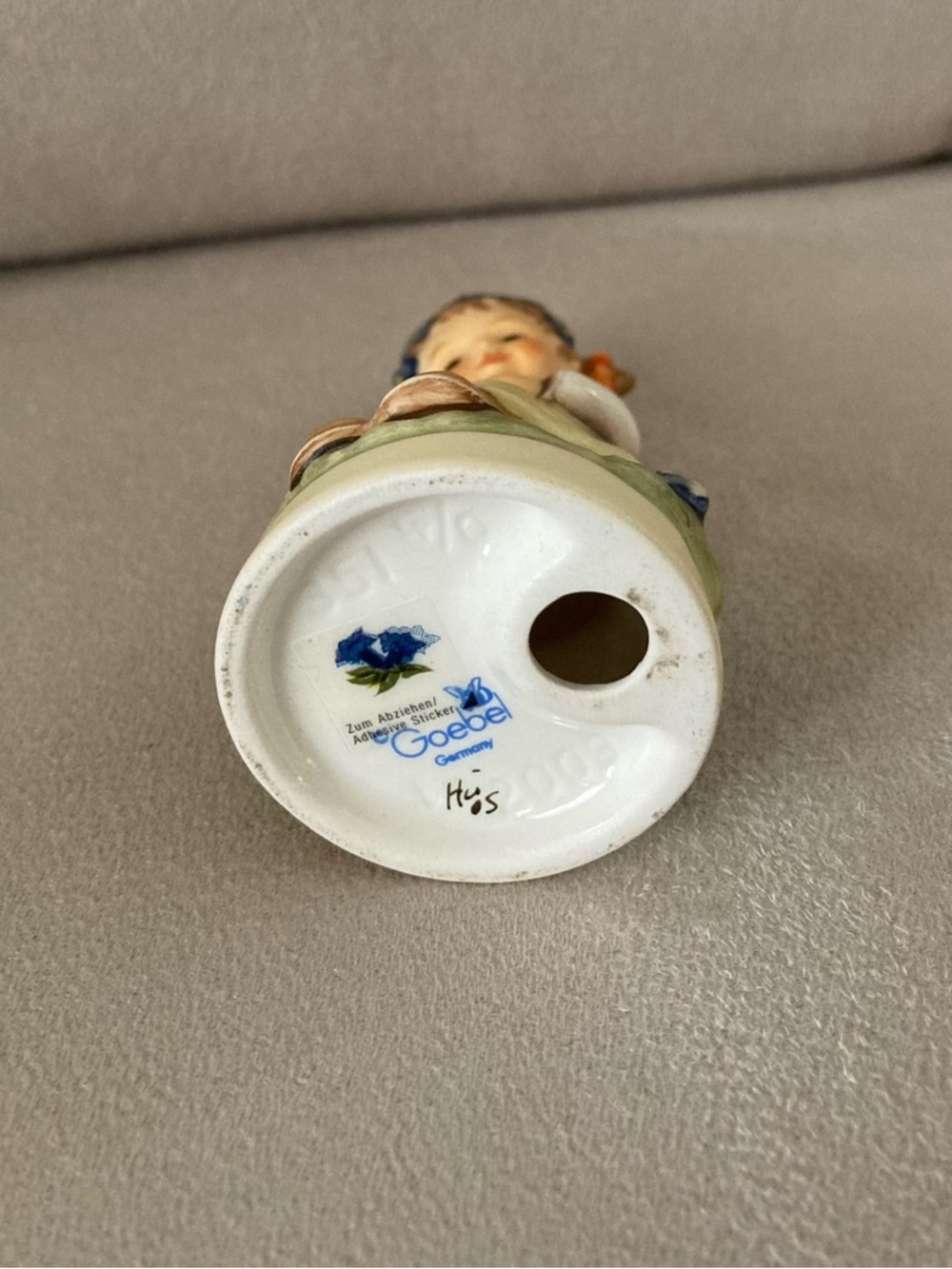 Goebel Hummel Girl Figurine - Picture 3 of 4